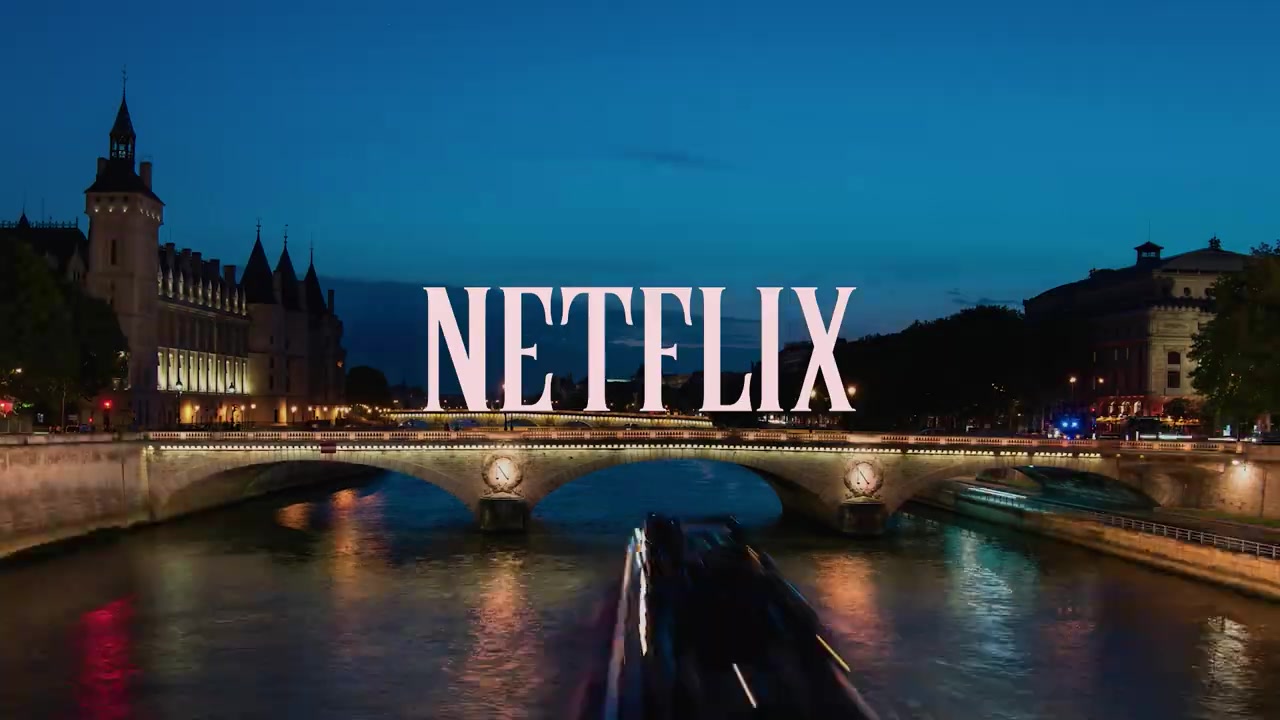 Emily_in_Paris___Official_Teaser__084.jpg