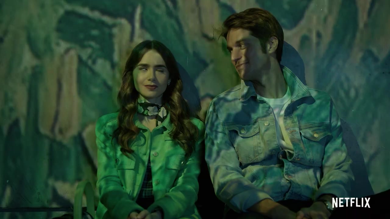 Emily_in_Paris___Official_Teaser__113.jpg