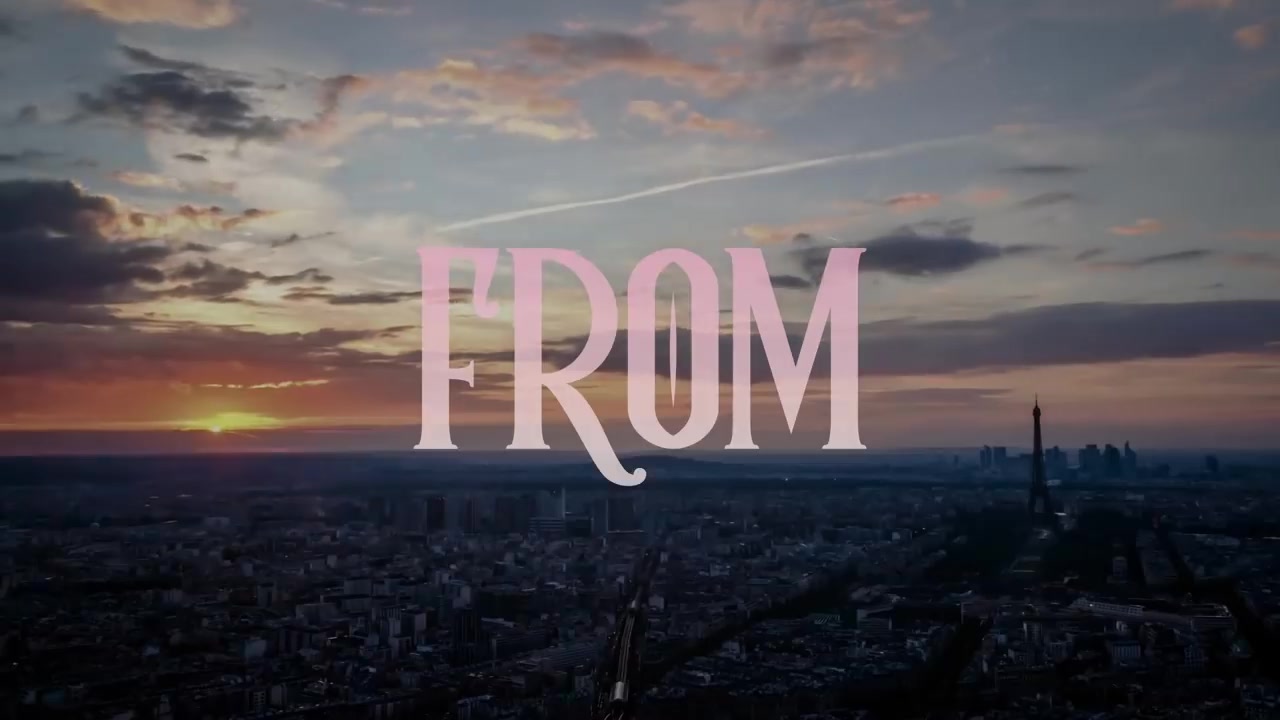 Emily_in_Paris_-_Official_Trailer_-_Netflix_009.jpg