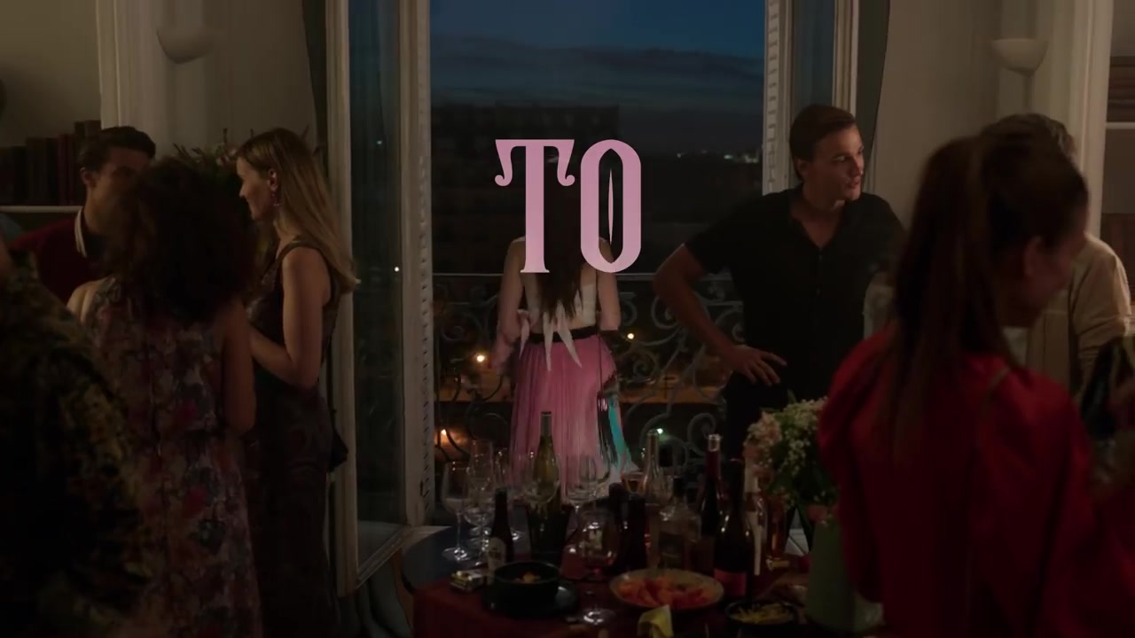 Emily_in_Paris_-_Official_Trailer_-_Netflix_125.jpg