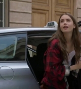 Emily_in_Paris_-_Official_Trailer_-_Netflix_006.jpg