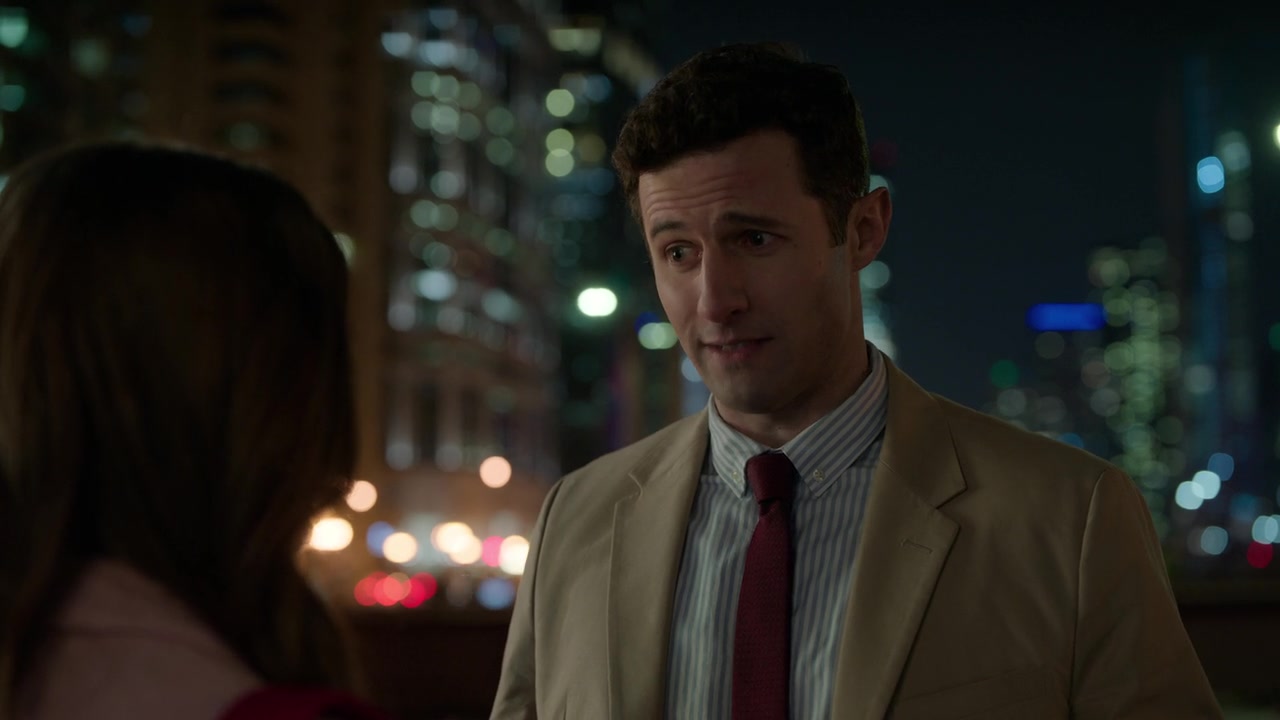 Emily_in_Paris_S01E01_Emily_in_Paris_720p_NF_WEB-DL_DDP5_1_x264-BTN_0406.jpg