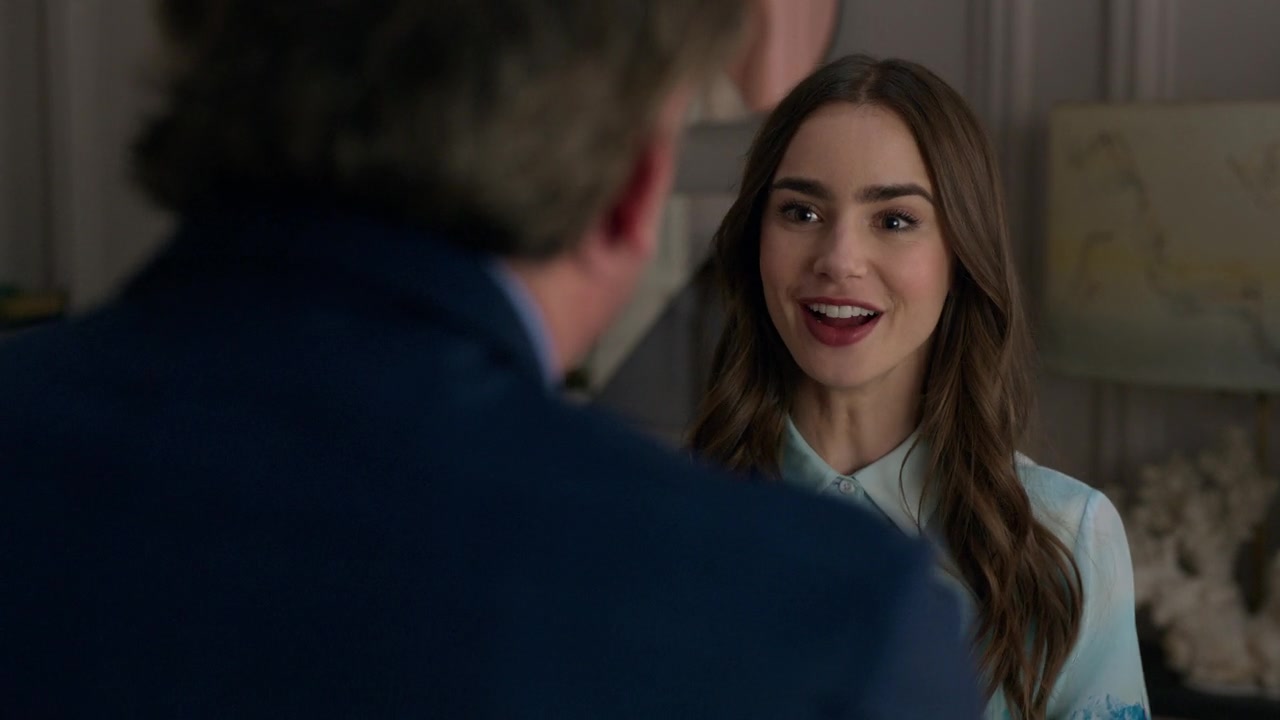 Emily_in_Paris_S01E01_Emily_in_Paris_720p_NF_WEB-DL_DDP5_1_x264-BTN_0969.jpg