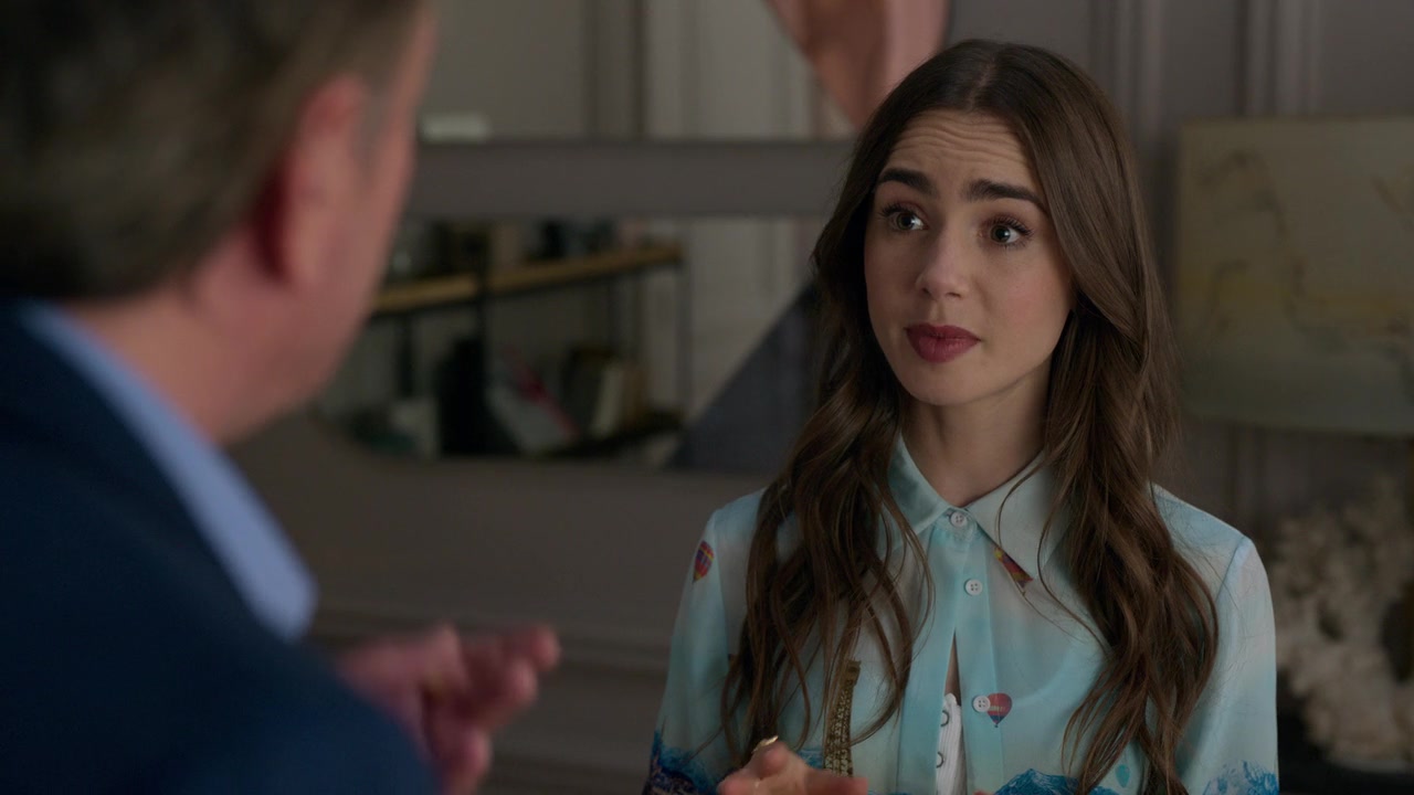 Emily_in_Paris_S01E01_Emily_in_Paris_720p_NF_WEB-DL_DDP5_1_x264-BTN_1045.jpg
