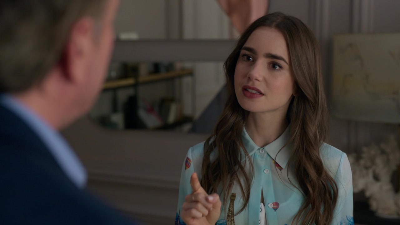 Emily_in_Paris_S01E01_Emily_in_Paris_720p_NF_WEB-DL_DDP5_1_x264-BTN_1055.jpg
