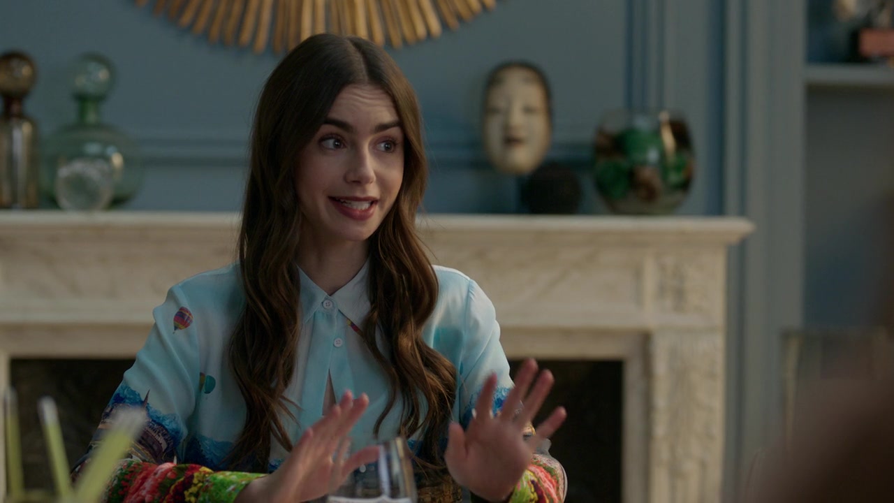 Emily_in_Paris_S01E01_Emily_in_Paris_720p_NF_WEB-DL_DDP5_1_x264-BTN_1272.jpg