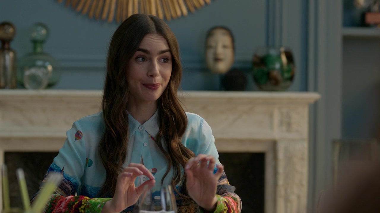 Emily_in_Paris_S01E01_Emily_in_Paris_720p_NF_WEB-DL_DDP5_1_x264-BTN_1273.jpg