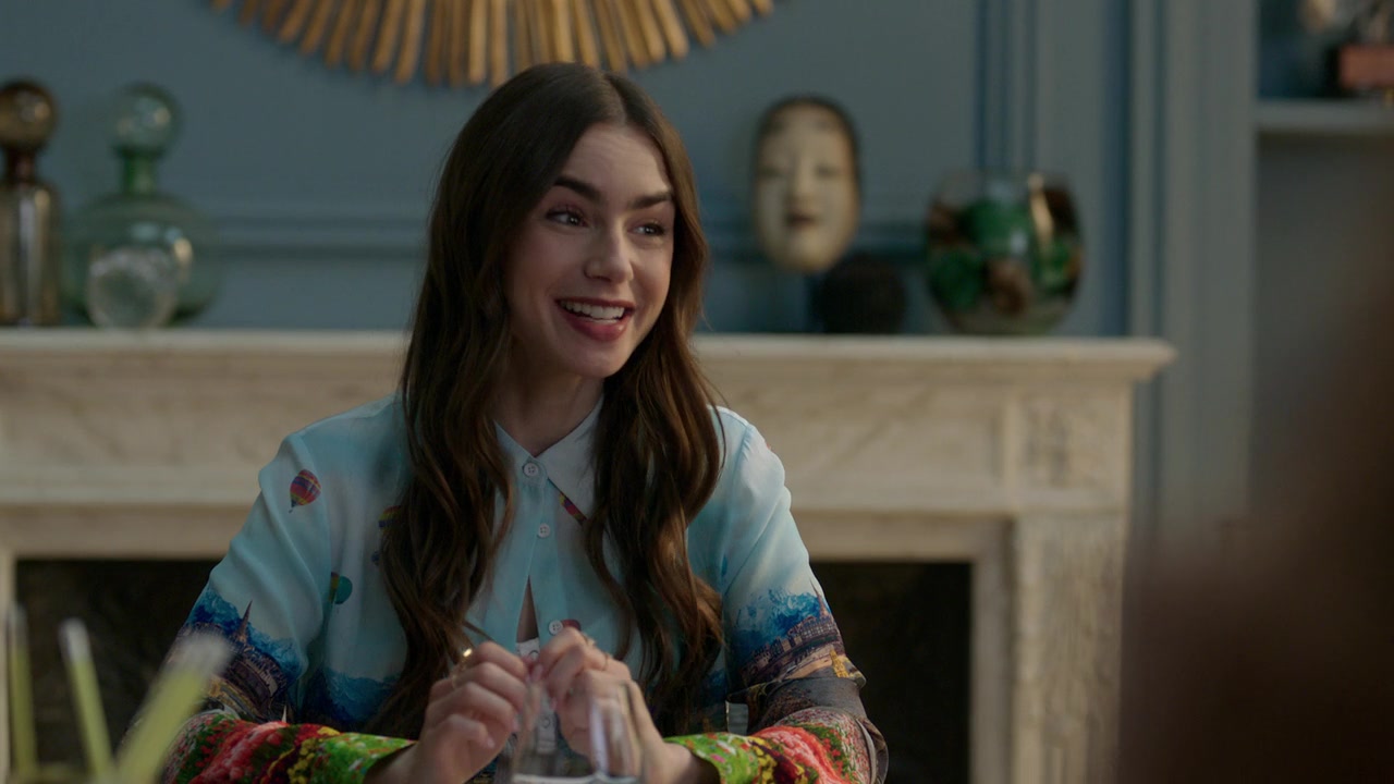 Emily_in_Paris_S01E01_Emily_in_Paris_720p_NF_WEB-DL_DDP5_1_x264-BTN_1275.jpg
