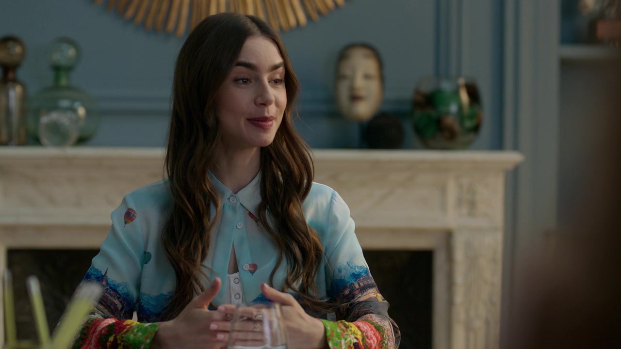Emily_in_Paris_S01E01_Emily_in_Paris_720p_NF_WEB-DL_DDP5_1_x264-BTN_1278.jpg