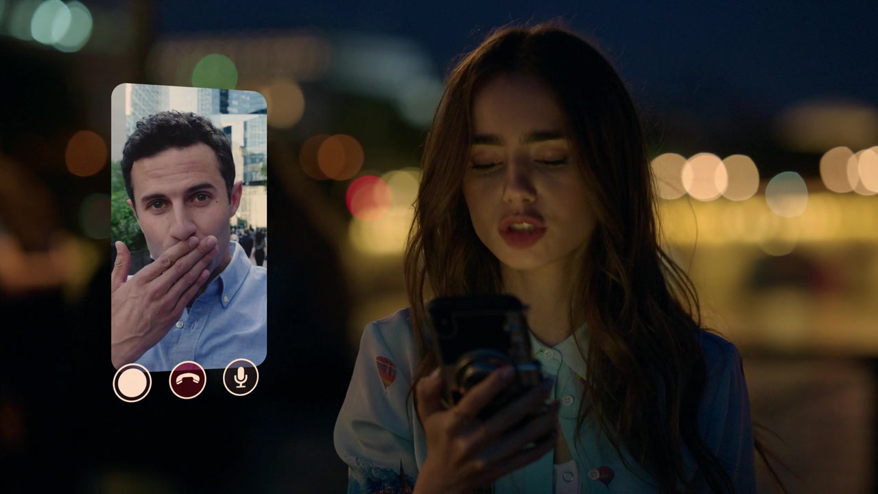 Emily_in_Paris_S01E01_Emily_in_Paris_720p_NF_WEB-DL_DDP5_1_x264-BTN_1396.jpg