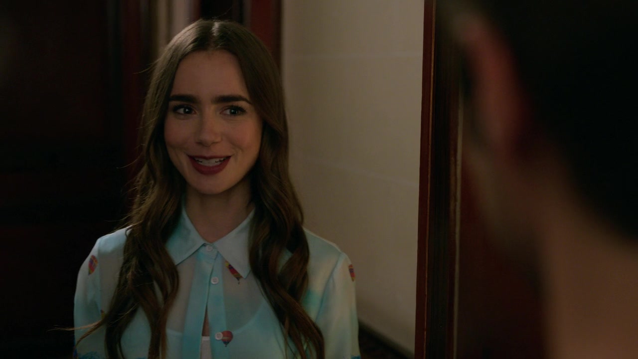 Emily_in_Paris_S01E01_Emily_in_Paris_720p_NF_WEB-DL_DDP5_1_x264-BTN_1514.jpg