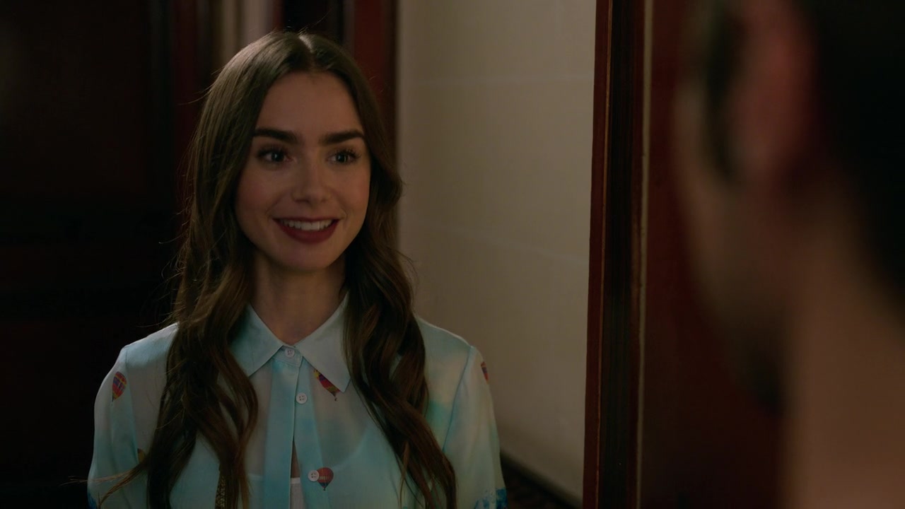 Emily_in_Paris_S01E01_Emily_in_Paris_720p_NF_WEB-DL_DDP5_1_x264-BTN_1522.jpg