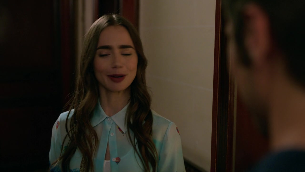 Emily_in_Paris_S01E01_Emily_in_Paris_720p_NF_WEB-DL_DDP5_1_x264-BTN_1549.jpg Emily_in_Paris_S01E01_Emily_in_Paris_720p_NF_WEB-DL_DDP5_1_x264-BTN_1549.jpg