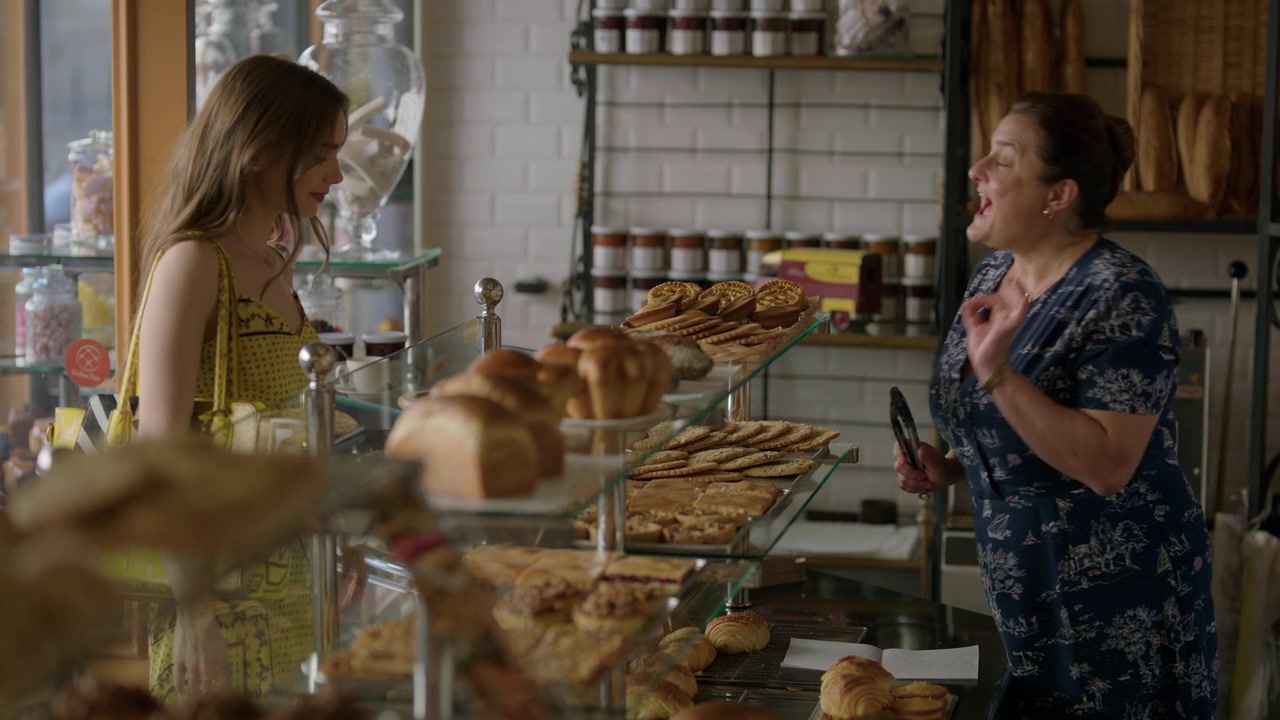 Emily_in_Paris_S01E01_Emily_in_Paris_720p_NF_WEB-DL_DDP5_1_x264-BTN_1596.jpg Emily_in_Paris_S01E01_Emily_in_Paris_720p_NF_WEB-DL_DDP5_1_x264-BTN_1596.jpg
