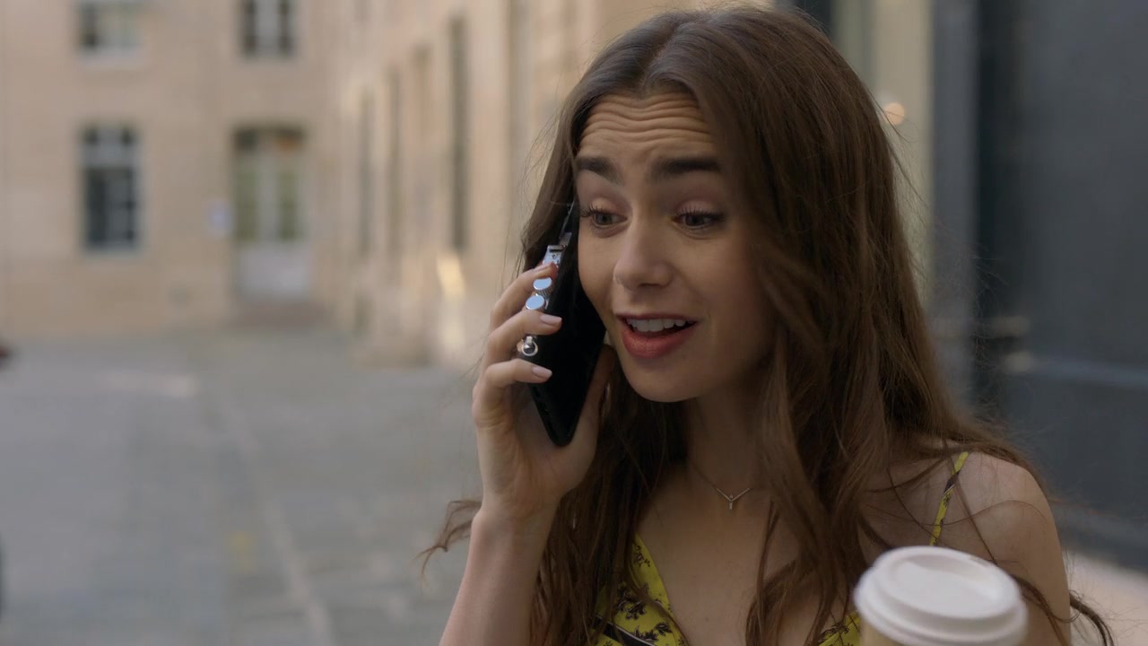 Emily_in_Paris_S01E01_Emily_in_Paris_720p_NF_WEB-DL_DDP5_1_x264-BTN_1734.jpg