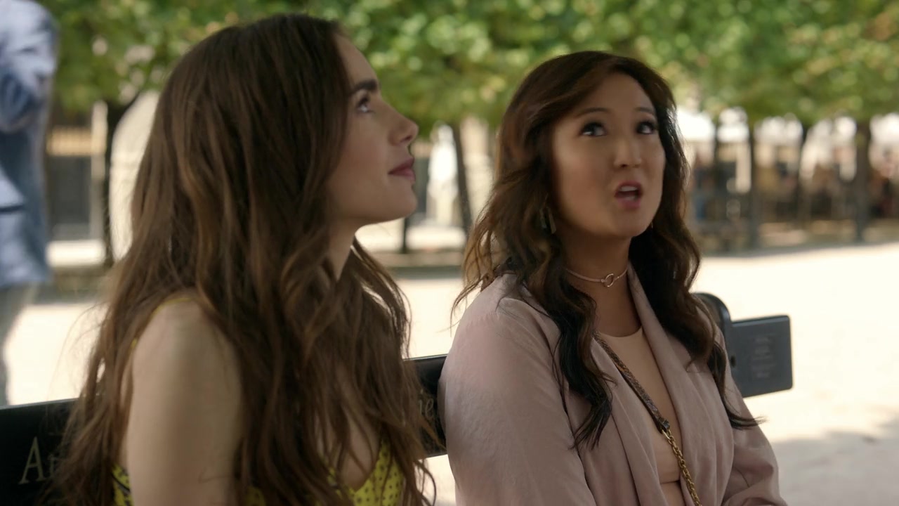 Emily_in_Paris_S01E01_Emily_in_Paris_720p_NF_WEB-DL_DDP5_1_x264-BTN_2000.jpg