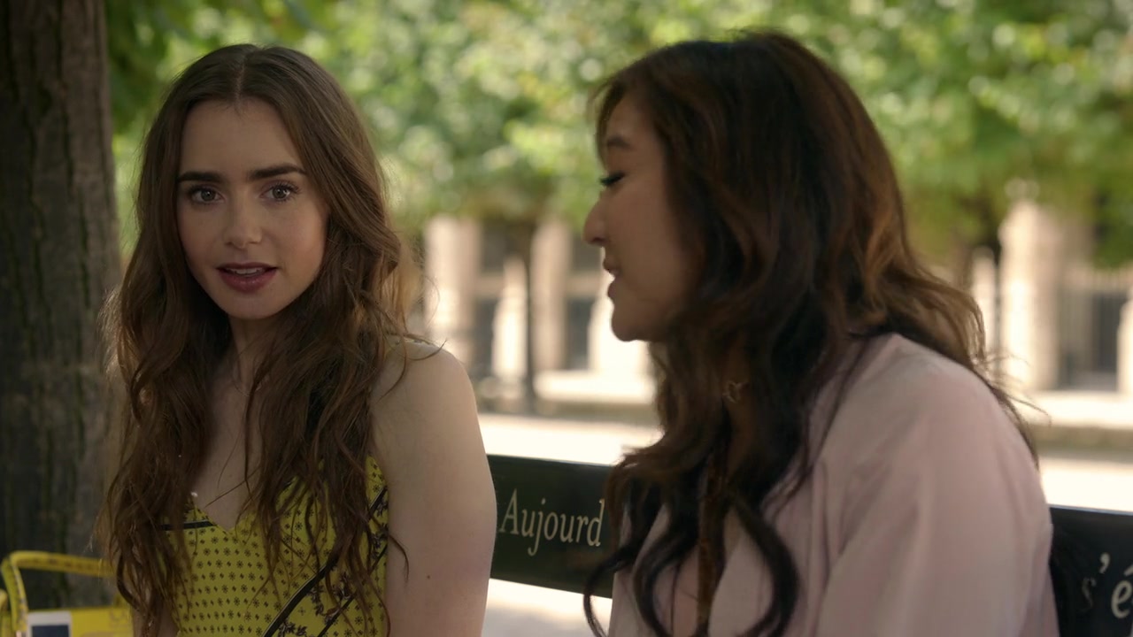 Emily_in_Paris_S01E01_Emily_in_Paris_720p_NF_WEB-DL_DDP5_1_x264-BTN_2043.jpg