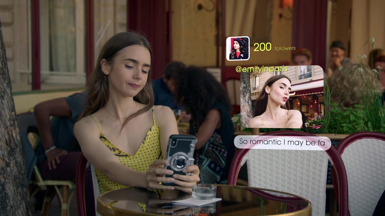 Emily_in_Paris_S01E01_Emily_in_Paris_720p_NF_WEB-DL_DDP5_1_x264-BTN_2323.jpg