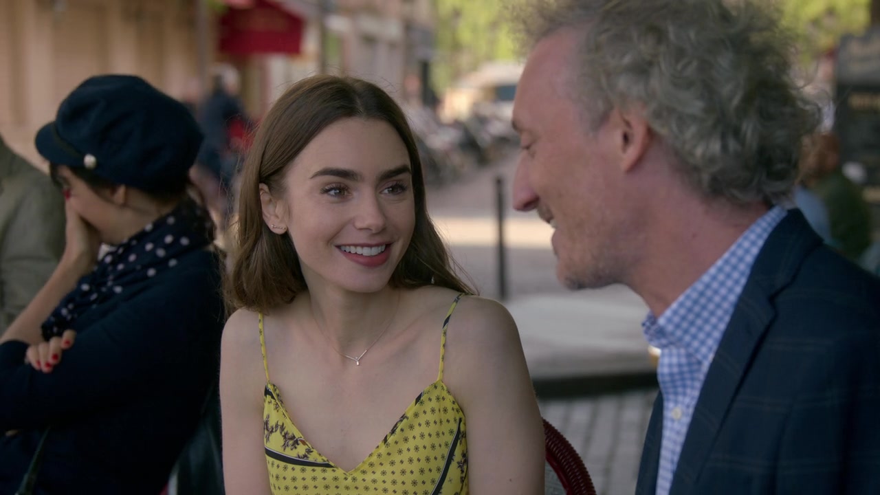 Emily_in_Paris_S01E01_Emily_in_Paris_720p_NF_WEB-DL_DDP5_1_x264-BTN_2392.jpg