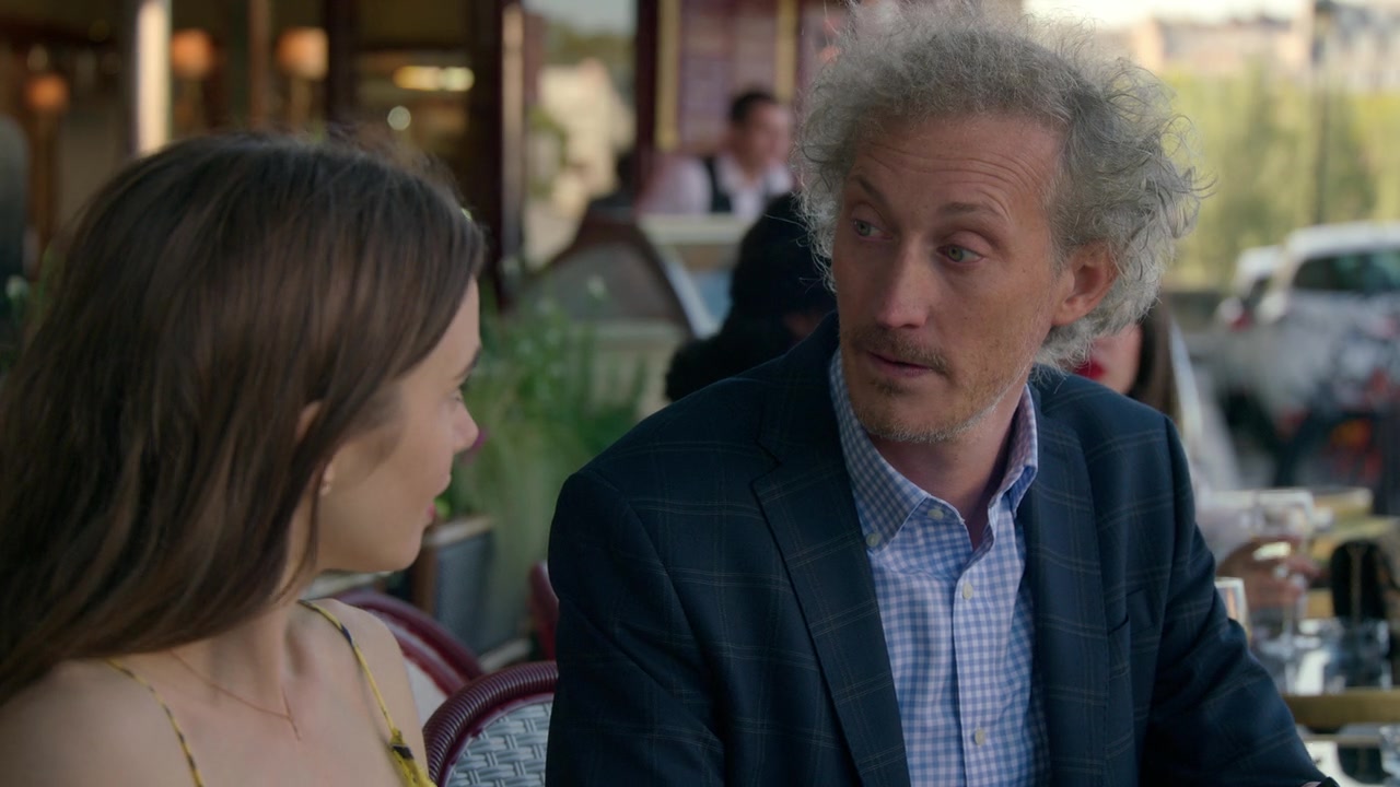 Emily_in_Paris_S01E01_Emily_in_Paris_720p_NF_WEB-DL_DDP5_1_x264-BTN_2449.jpg