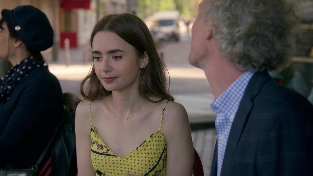 Emily_in_Paris_S01E01_Emily_in_Paris_720p_NF_WEB-DL_DDP5_1_x264-BTN_2494.jpg