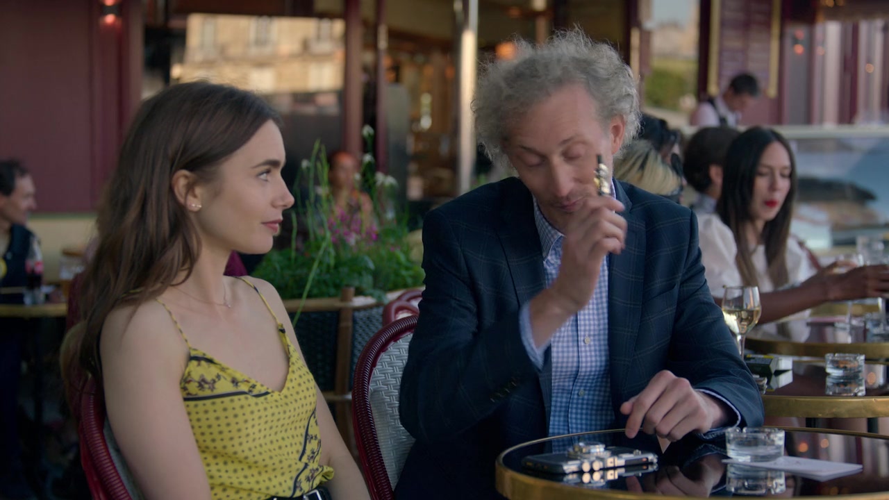 Emily_in_Paris_S01E01_Emily_in_Paris_720p_NF_WEB-DL_DDP5_1_x264-BTN_2499.jpg