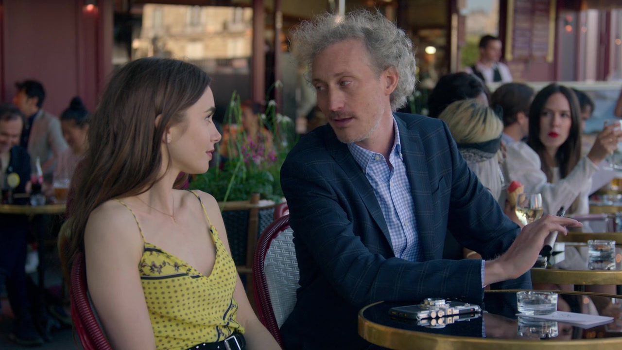 Emily_in_Paris_S01E01_Emily_in_Paris_720p_NF_WEB-DL_DDP5_1_x264-BTN_2512.jpg