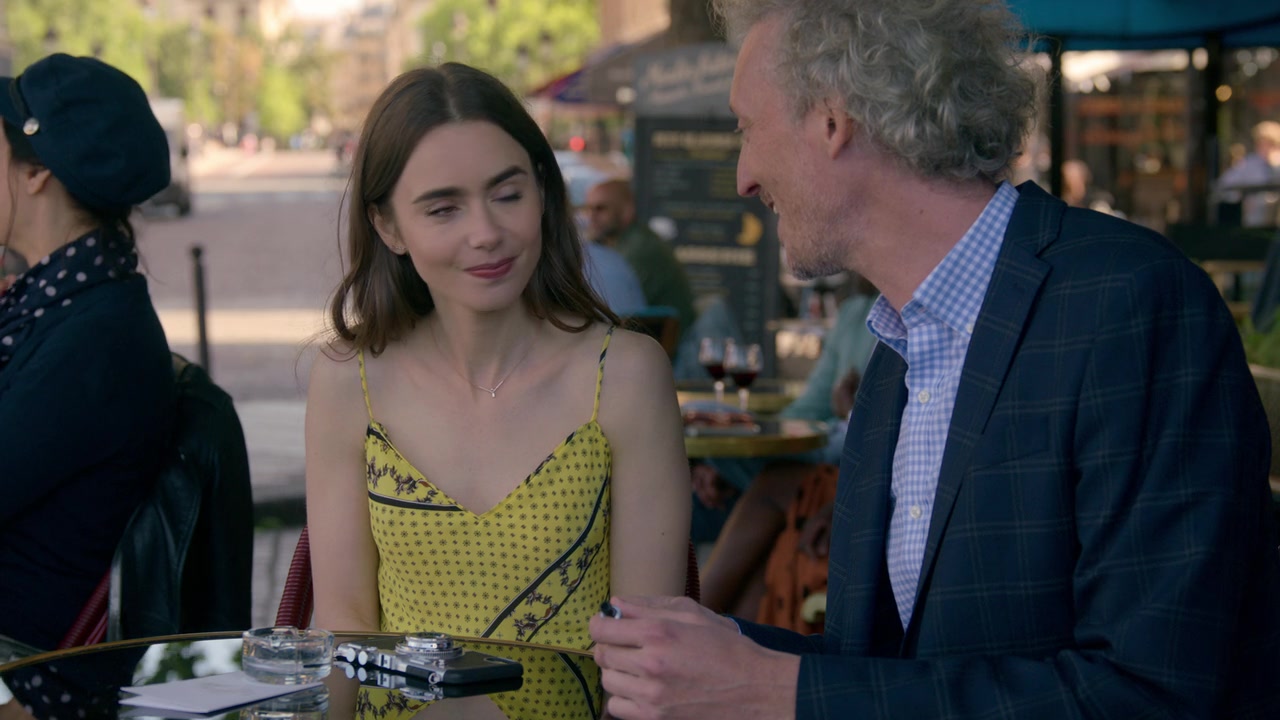 Emily_in_Paris_S01E01_Emily_in_Paris_720p_NF_WEB-DL_DDP5_1_x264-BTN_2519.jpg Emily_in_Paris_S01E01_Emily_in_Paris_720p_NF_WEB-DL_DDP5_1_x264-BTN_2519.jpg