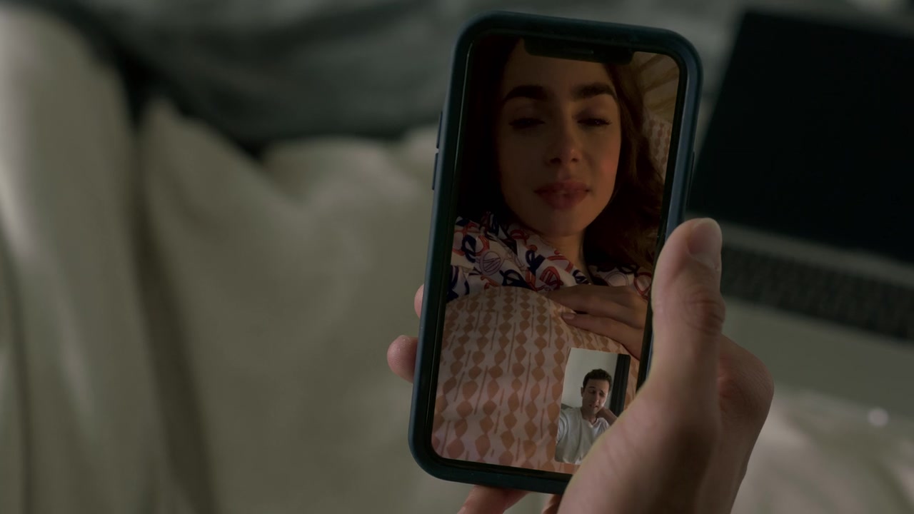 Emily_in_Paris_S01E01_Emily_in_Paris_720p_NF_WEB-DL_DDP5_1_x264-BTN_2598.jpg Emily_in_Paris_S01E01_Emily_in_Paris_720p_NF_WEB-DL_DDP5_1_x264-BTN_2598.jpg