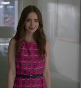 Emily_in_Paris_S01E01_Emily_in_Paris_720p_NF_WEB-DL_DDP5_1_x264-BTN_0148.jpg