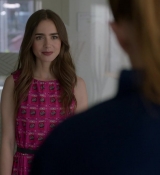 Emily_in_Paris_S01E01_Emily_in_Paris_720p_NF_WEB-DL_DDP5_1_x264-BTN_0160.jpg