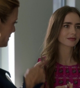 Emily_in_Paris_S01E01_Emily_in_Paris_720p_NF_WEB-DL_DDP5_1_x264-BTN_0184.jpg