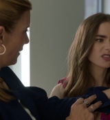 Emily_in_Paris_S01E01_Emily_in_Paris_720p_NF_WEB-DL_DDP5_1_x264-BTN_0197.jpg