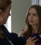 Emily_in_Paris_S01E01_Emily_in_Paris_720p_NF_WEB-DL_DDP5_1_x264-BTN_0198.jpg