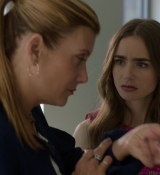 Emily_in_Paris_S01E01_Emily_in_Paris_720p_NF_WEB-DL_DDP5_1_x264-BTN_0201.jpg