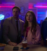 Emily_in_Paris_S01E01_Emily_in_Paris_720p_NF_WEB-DL_DDP5_1_x264-BTN_0250.jpg