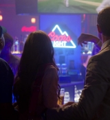 Emily_in_Paris_S01E01_Emily_in_Paris_720p_NF_WEB-DL_DDP5_1_x264-BTN_0253.jpg