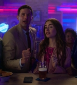 Emily_in_Paris_S01E01_Emily_in_Paris_720p_NF_WEB-DL_DDP5_1_x264-BTN_0254.jpg