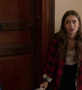 Emily_in_Paris_S01E01_Emily_in_Paris_720p_NF_WEB-DL_DDP5_1_x264-BTN_0580.jpg
