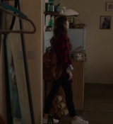 Emily_in_Paris_S01E01_Emily_in_Paris_720p_NF_WEB-DL_DDP5_1_x264-BTN_0614.jpg