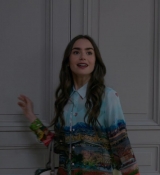 Emily_in_Paris_S01E01_Emily_in_Paris_720p_NF_WEB-DL_DDP5_1_x264-BTN_0810.jpg