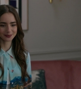 Emily_in_Paris_S01E01_Emily_in_Paris_720p_NF_WEB-DL_DDP5_1_x264-BTN_0880.jpg