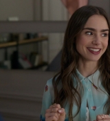 Emily_in_Paris_S01E01_Emily_in_Paris_720p_NF_WEB-DL_DDP5_1_x264-BTN_1021.jpg