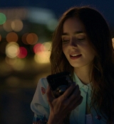 Emily_in_Paris_S01E01_Emily_in_Paris_720p_NF_WEB-DL_DDP5_1_x264-BTN_1404.jpg