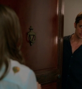 Emily_in_Paris_S01E01_Emily_in_Paris_720p_NF_WEB-DL_DDP5_1_x264-BTN_1489.jpg