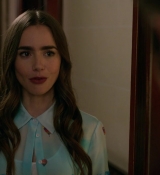 Emily_in_Paris_S01E01_Emily_in_Paris_720p_NF_WEB-DL_DDP5_1_x264-BTN_1510.jpg
