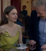 Emily_in_Paris_S01E01_Emily_in_Paris_720p_NF_WEB-DL_DDP5_1_x264-BTN_2357.jpg