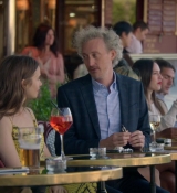 Emily_in_Paris_S01E01_Emily_in_Paris_720p_NF_WEB-DL_DDP5_1_x264-BTN_2374.jpg