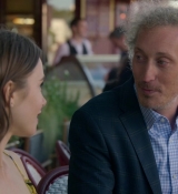 Emily_in_Paris_S01E01_Emily_in_Paris_720p_NF_WEB-DL_DDP5_1_x264-BTN_2470.jpg