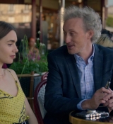 Emily_in_Paris_S01E01_Emily_in_Paris_720p_NF_WEB-DL_DDP5_1_x264-BTN_2497.jpg
